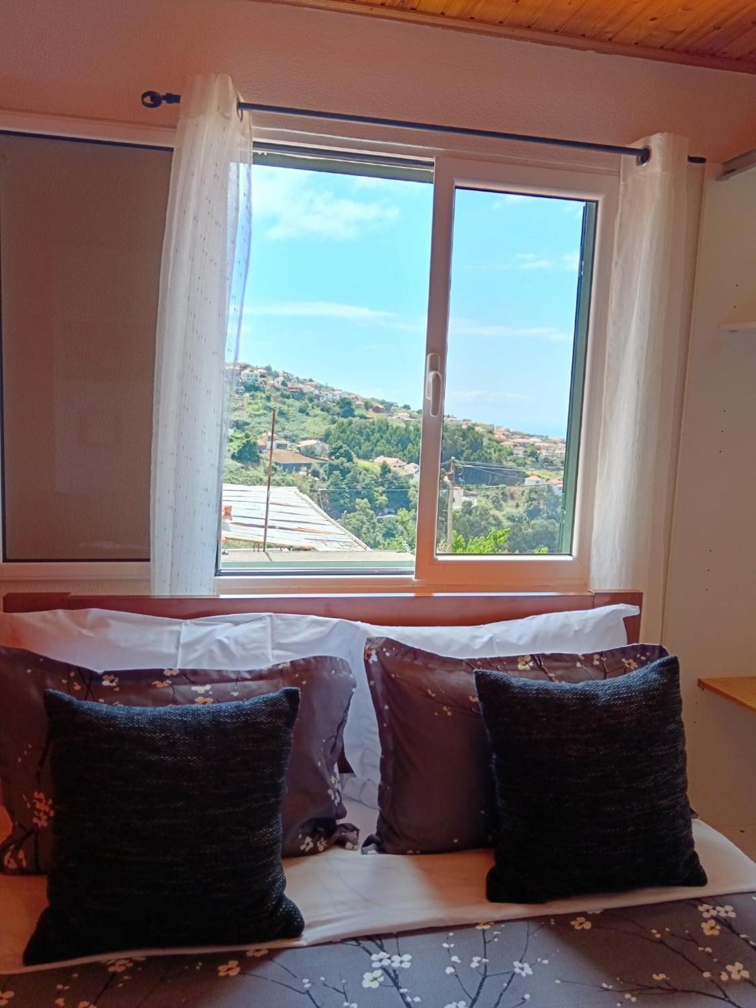 Casa Central - Peceful Mountain Retreat In Calheta Ribeira do Raposo Exterior photo