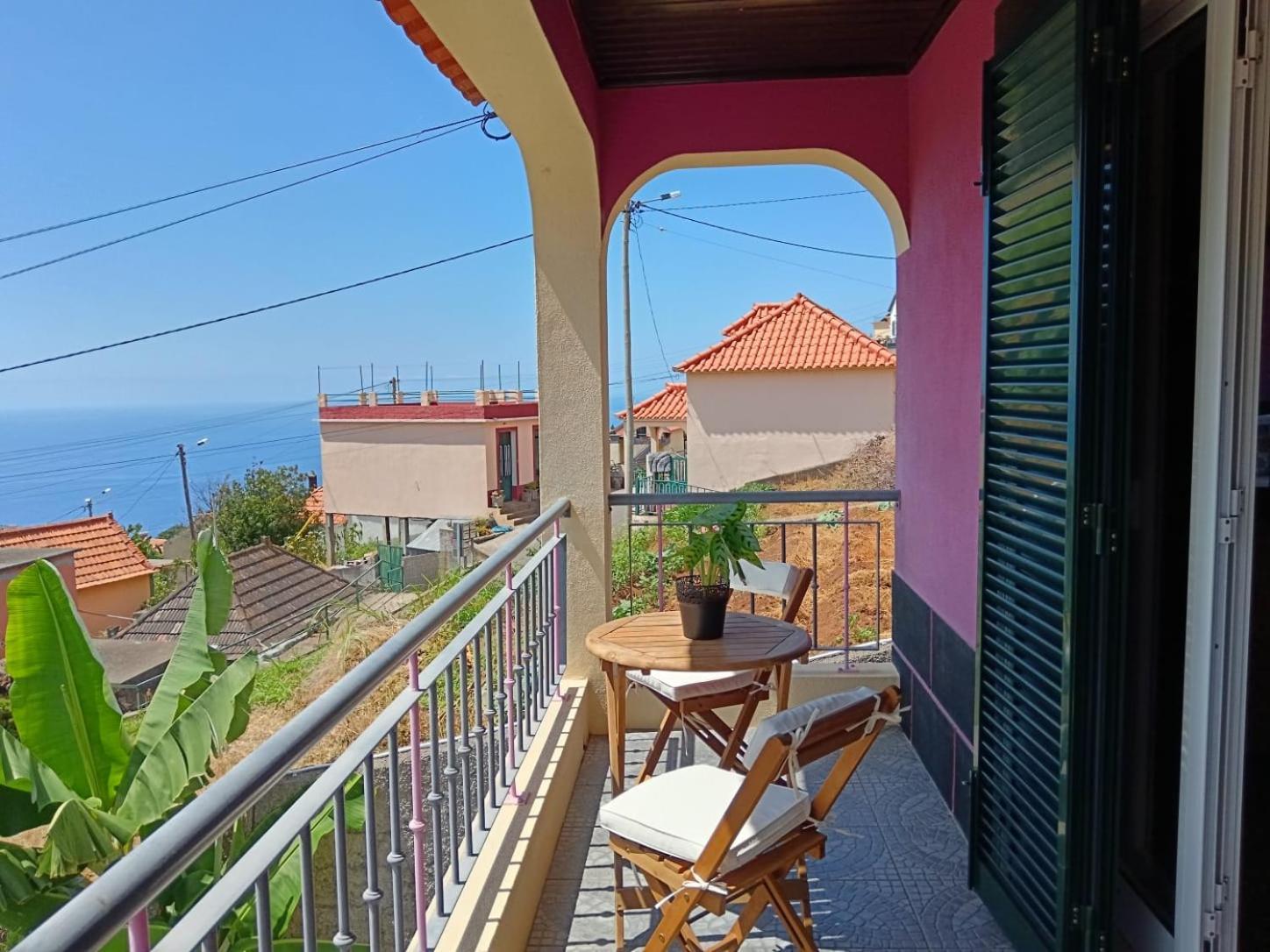 Casa Central - Peceful Mountain Retreat In Calheta Ribeira do Raposo Exterior photo